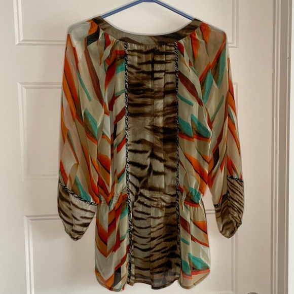 Calvin Klein 2-Toned Zebra Print Top - Picture 4 of 6